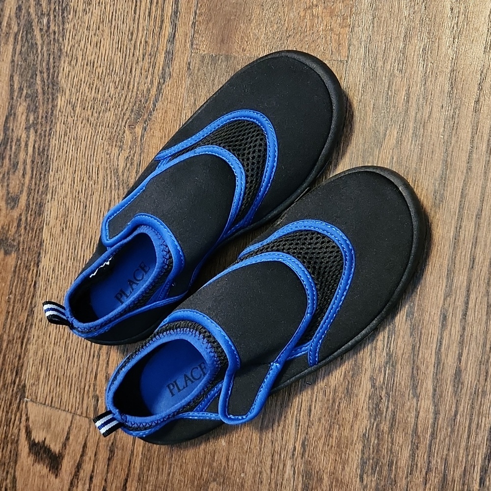 NWOT Children's Place Kids Water Shoes